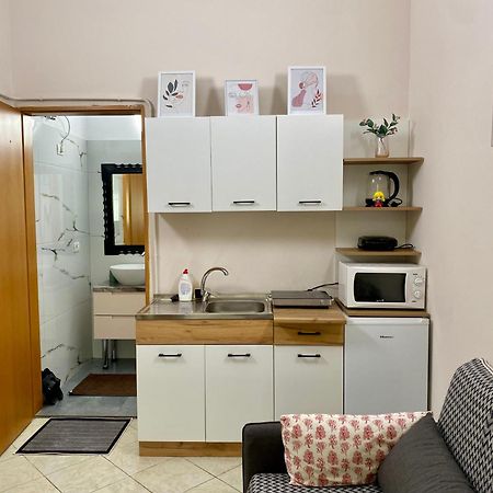 Dori'S Wilson Studio At Blloku Neighborhood Тирана Екстериор снимка