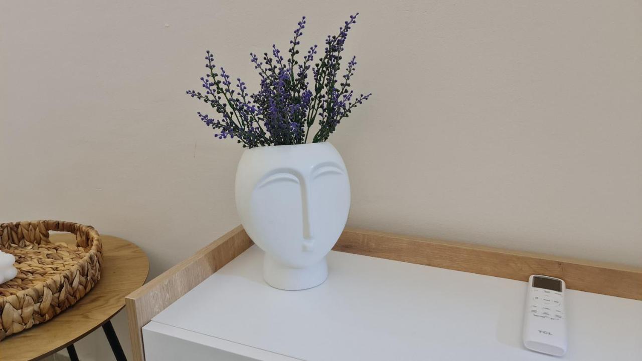 Dori'S Wilson Studio At Blloku Neighborhood Тирана Екстериор снимка