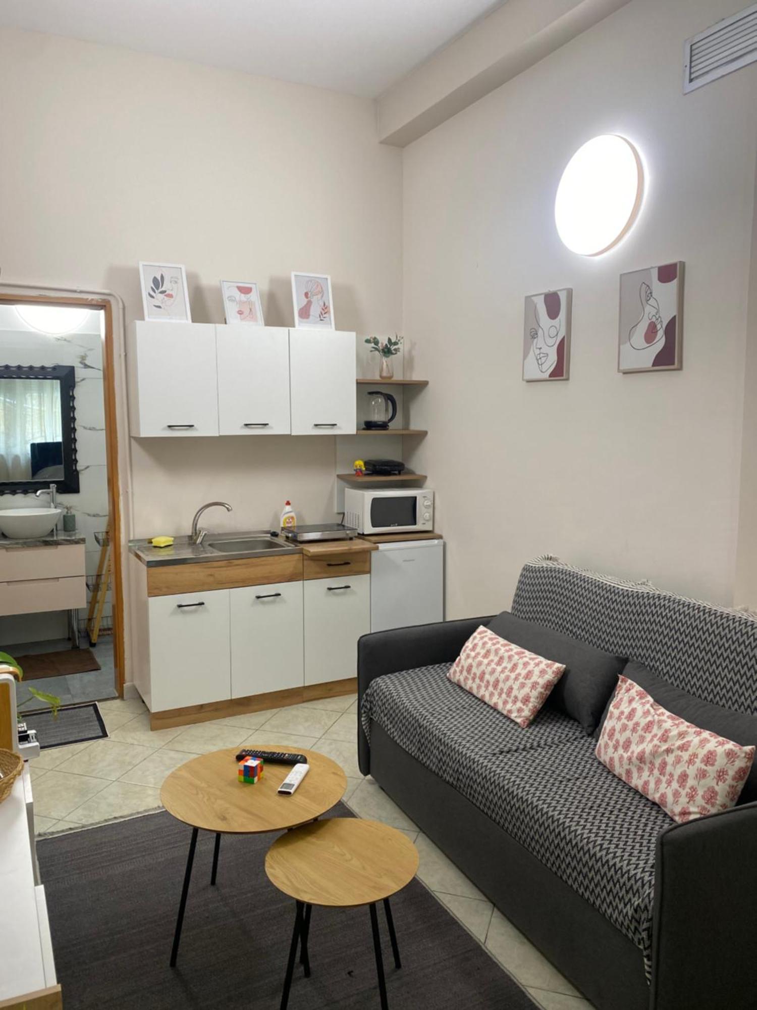 Dori'S Wilson Studio At Blloku Neighborhood Тирана Екстериор снимка