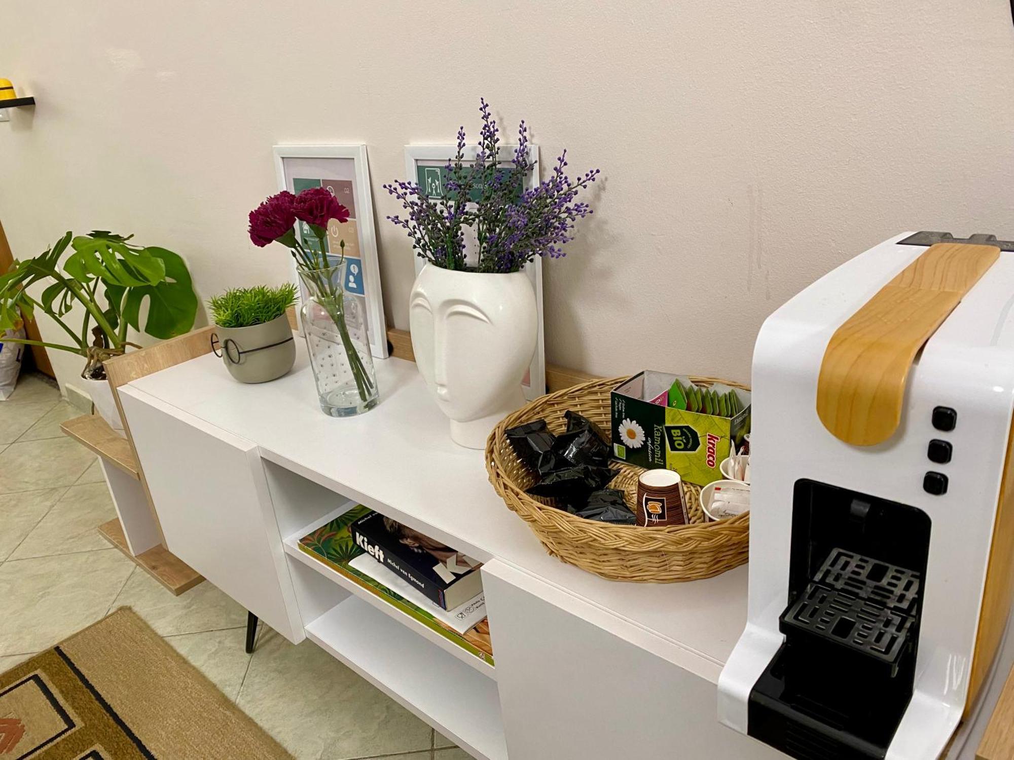 Dori'S Wilson Studio At Blloku Neighborhood Тирана Екстериор снимка